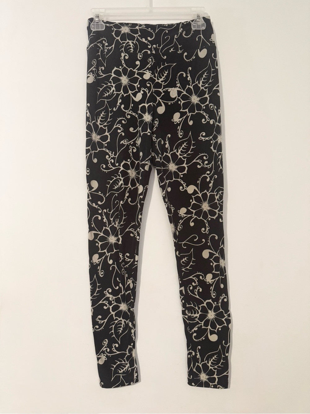 LuLaRoe Floral Print Leggings